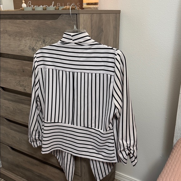 Active USA Women's Striped Blazer - Picture 4 of 4